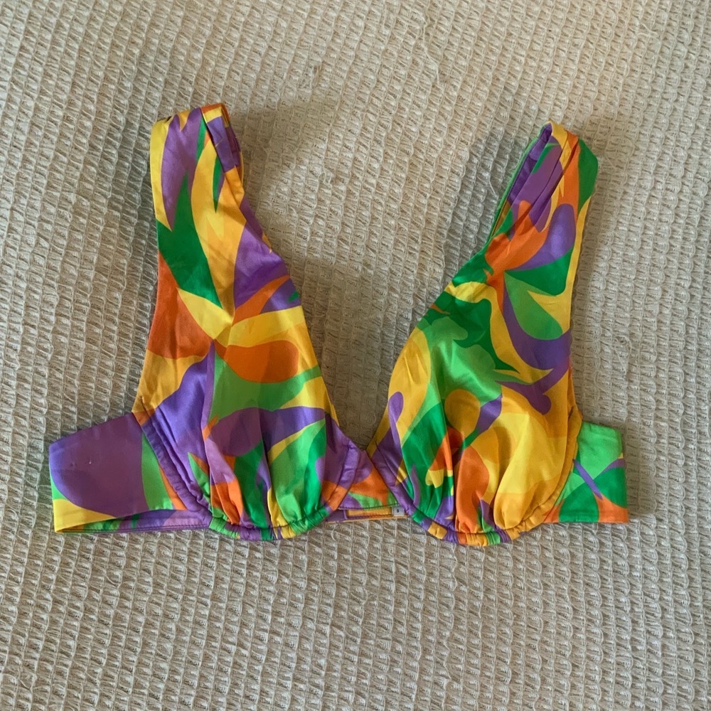 Revolve x WeWoreWhat 70s Retro Swirl Silky Bralette Crop Top Festival Summer